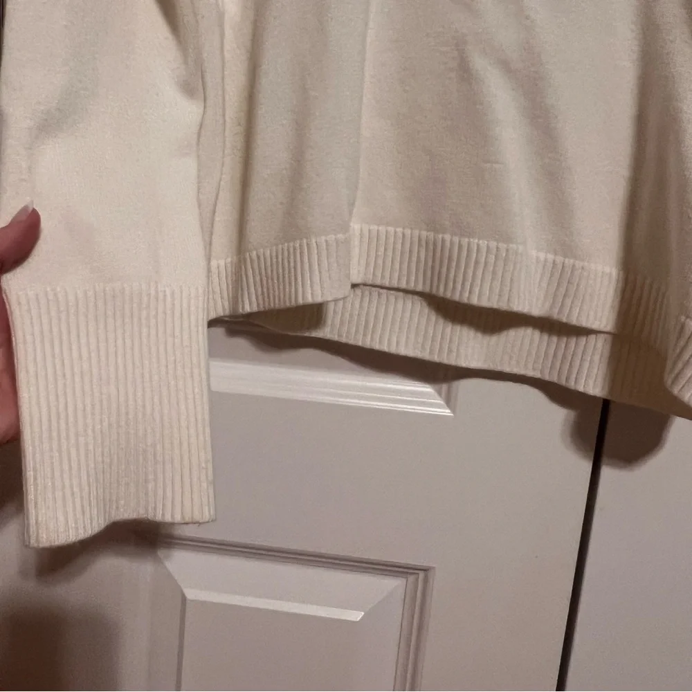 INC International Concepts Cream Crowlneck Sweater